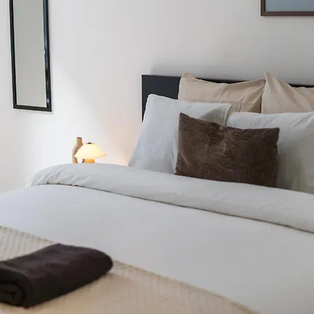 Stylish 1br Apt, With Living In With Wifi & Tv * Gante