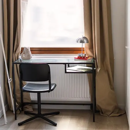 Stylish 1br Apt, With Living In With Wifi & Tv Apartamento Gante