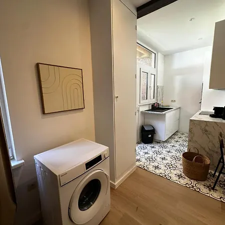 Stylish 1br Apt, With Living In With Wifi & Tv * Gante